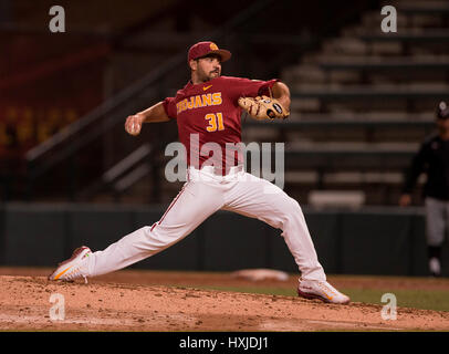 Los Angeles, CA, Stati Uniti d'America. 28 Mar, 2017. Brocca USC (31) Bryce Dyrda in azione durante una conferenza non gioco tra il San Diego State gli Aztechi e l'USC Trojans al campo Dedeaux in Los Angeles, California. USC sconfitto stato SD 2-0.(Credito: Juan Lainez/MarinMedia.org/Cal Sport Media) Credito: csm/Alamy Live News Foto Stock