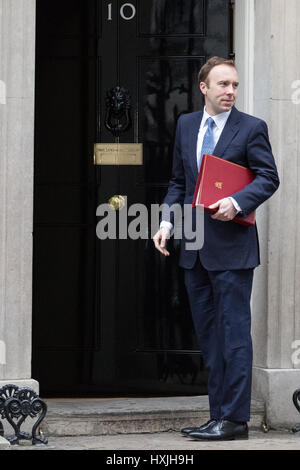Londra, Regno Unito. 29 Mar, 2017. Matthew Hancock MP, Ministro di Stato per il digitale e cultura, foglie 10 Downing Street a seguito di una riunione del gabinetto in anticipo l'attivazione dell'articolo 50 dal primo ministro Theresa Maggio a nome del governo britannico per iniziare il Regno Unito il ritiro dall'Unione europea. Credito: Mark Kerrison/Alamy Live News Foto Stock