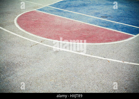 Dettagli di un cortile di basket segni di asfalto. Foto Stock