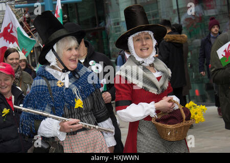 Cardiff, Galles. 2 Marzo, 2017. St.David parata del giorno attraverso Cardiff. ©AimeeHerd Freelance Foto Stock