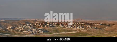 Maale Adumim - 10 Febbraio 2017: Maale Adumim insediamento, vista aerea, panorama Foto Stock