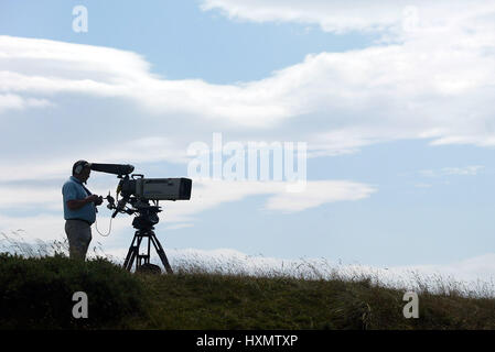 La telecamera segue l'azione OPEN 2005 St Andrews st.andrews SCOZIA 20 Luglio 2005 Foto Stock