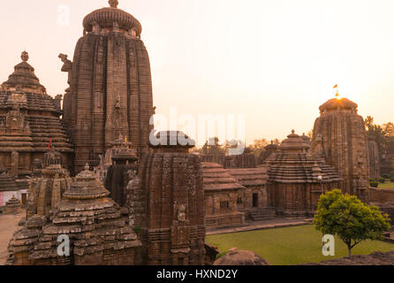 Il grande tempio Lingaraj di Bhubaneswar città di Odisha, India. Un ancien tempio indiano. Foto Stock