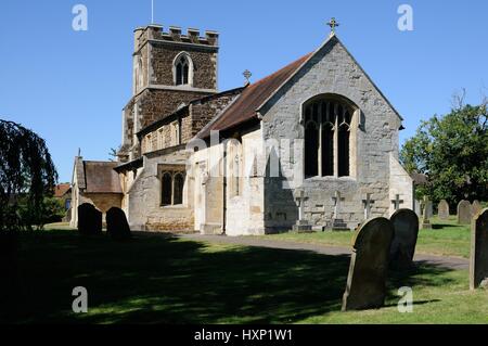 San Giovanni Battista, Stanbridge, Bedfordshire, è principalmente costruito di pietra calcarea e con alcune parti della pietra Totternhoe. Foto Stock