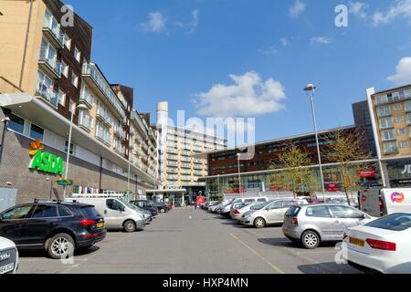Centro città a Feltham hounslow west London REGNO UNITO Foto Stock
