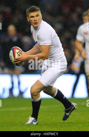 OWEN FARRELL INGHILTERRA SARACENI RU INGHILTERRA & SARACENI RU TWICKENHAM Londra Inghilterra 24 Novembre 2012 Foto Stock