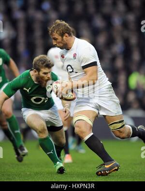 GORDON D'Arcy CHRIS ROBSHAW INGHILTERRA V IRLANDA INGHILTERRA V IRLANDA TWICKENHAM Londra Inghilterra 22 Febbraio 2014 Foto Stock