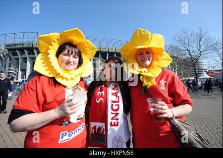 Il Galles tifosi inglesi INGHILTERRA RU V GALLES INGHILTERRA RU RU V GALLES RU TWICKENHAM Londra Inghilterra 09 Marzo 2014 Foto Stock