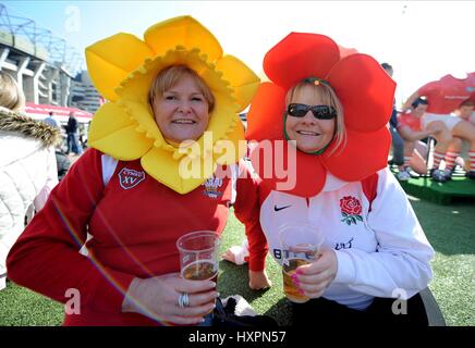 Il Galles tifosi inglesi INGHILTERRA RU V GALLES INGHILTERRA RU RU V GALLES RU TWICKENHAM Londra Inghilterra 09 Marzo 2014 Foto Stock