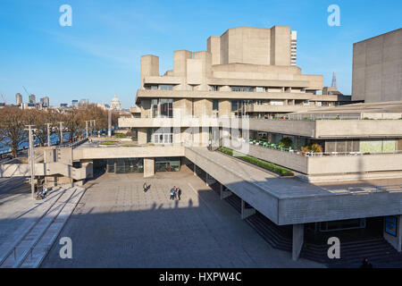 Il Teatro Nazionale di South Bank di Londra England Regno Unito Regno Unito Foto Stock