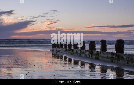 Borth difesa dal mare Foto Stock