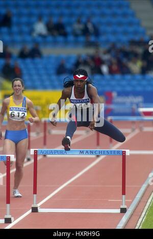 NATASHA DANVERS 400 metri ostacoli City of Manchester Stadium MANCHESTER 15 Giugno 2002 Foto Stock