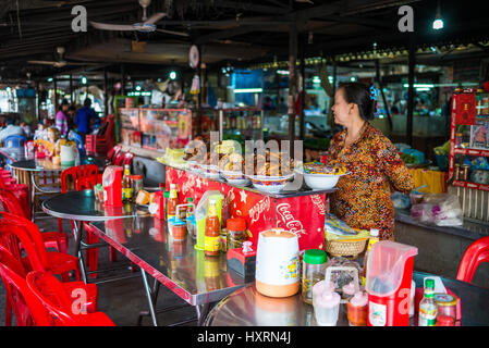 Il mercato locale in Battambang, Cambogia. Foto Stock