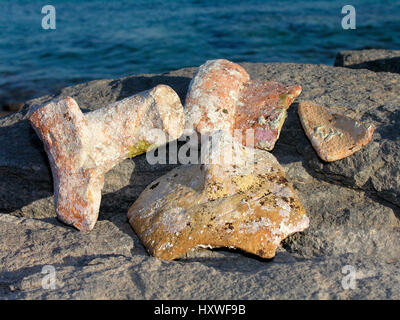 Vasi antichi recuperati dal mare in Grecia Foto Stock