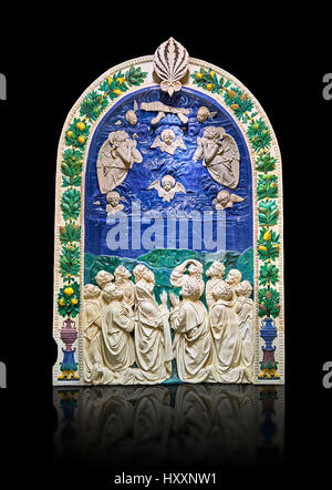 Terracotta smaltata pannello di rilievo, l'Ascensione, c.1490, la chiesa di Sant'Agostino , Citta de Castello, da Andrea della Robbia di Firenze, Museo del Louvre Foto Stock