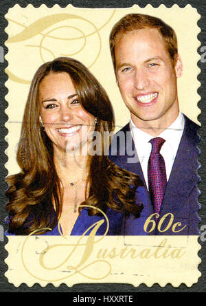 AUSTRALIA - circa 2011: un usato francobollo da Australia, raffigurante un'immagine dei Royals Prince William e Kate Principessa, circa 2011. Foto Stock