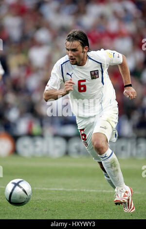 MAREK JANKULOVSKI REPUBBLICA CECA & UDINESE Dragao Stadium Porto Portogallo 27 giugno 2004 Foto Stock