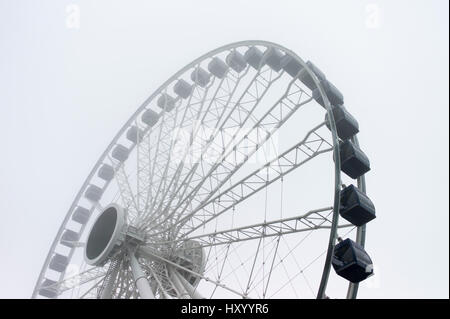 La nuova ruota Centennial ruota panoramica Ferris a Navy Pier in Chicago il lunedì, 27 Mar, 2017. Foto Stock