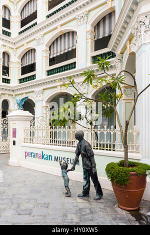 Museo Peranakan di Singapore Straits celebra la cultura cinese nel sud-est asiatico alloggiato nel vecchio Tao Nan edificio scolastico Foto Stock