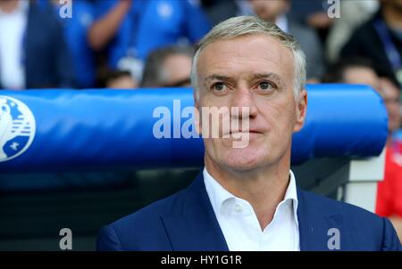 DIDIER DESCHAMPS GESTIRE FRANCESE SVIZZERA V FRANCIA STADE PIERRE-MAUROY LILLE FRANCIA 19 Giugno 2016 Foto Stock