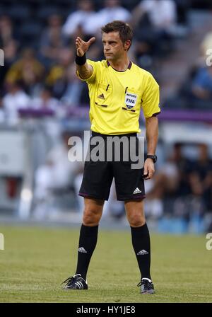 NICOLA RIZZOLI arbitro FIFA FIFA ARBITRO DONBASS ARENA DONETSK UCRAINA 11 Giugno 2012 Foto Stock