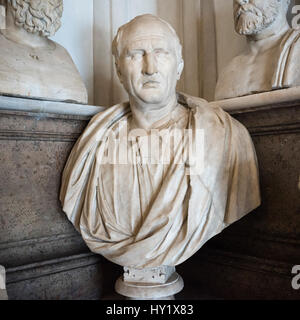 Roma. L'Italia. Busto Ritratto di Cicerone (Marco Tullio Cicerone ca. 106-43 BC), i secolo D.C., Sala dei Filosofi, Musei Capitolini. Foto Stock