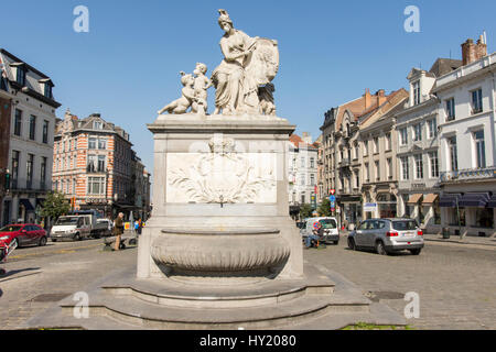 Minerve fontana nella Place du Grand Sablon a Bruxelles Foto Stock
