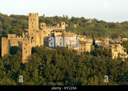 Rocca Viscontea (Castello Visconti)di Castell'Arquato in Emilia Romagna, Italien. Fondata su preesistenti edificio, fu la sede dei Visconti ga Foto Stock