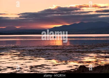 Tramonto sul Beauly Firth, Inverness, Highland, Scotland, Regno Unito Foto Stock