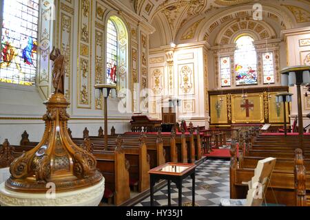 Gli interni della chiesa alla Corte Witley, grande Witley, Worcestershire, Regno Unito Foto Stock