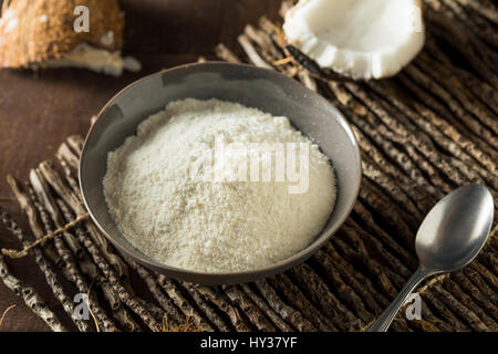 Materie organiche Bianco Secco farina di cocco per la cottura Foto Stock