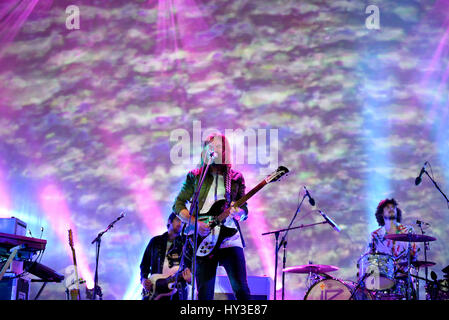 Barcellona - giu 2: Tame Impala (BAND) eseguire in concerto al suono di Primavera 2016 Festival il 2 giugno 2016 a Barcellona, Spagna. Foto Stock