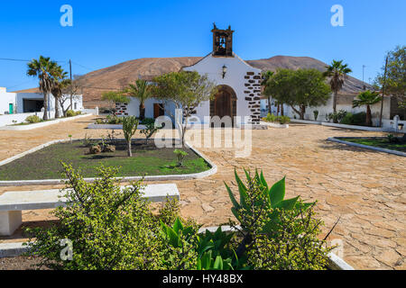 Tipico stile delle Canarie piccola chiesa nel villaggio di Villaverde, Fuerteventura, Isole Canarie, Spagna