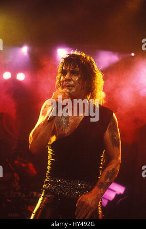 Ozzy Osbourne fotografato live at Irvine Meadows anfiteatro a Irvine, CA il 3 agosto 1989 su "Nessun riposo per i malvagi " Tour. Credito: Kevin Estrada / MediaPunch Foto Stock