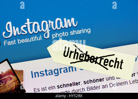 Sito web Instagram con barrata copyright corsa, Instagram-Website mit durchgestrichenem Urheberrecht-Schriftzug Foto Stock