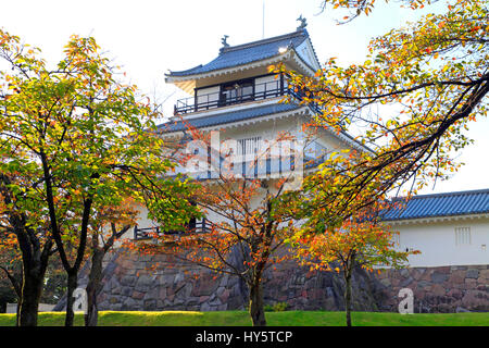 La forma del castello Nagaoka città museo locale Parco Yukyuzan Niigata Giappone Foto Stock