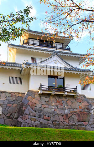 La forma del castello Nagaoka città museo locale Parco Yukyuzan Niigata Giappone Foto Stock