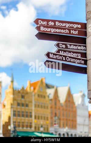 Vista sulla segnaletica stradale in Bruge - Belgio Foto Stock