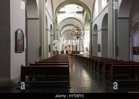 Interno del Pancratiuskerk, San Pancrazio Chiesa, la chiesa cattolica romana a Heerlen, Limburgo, Paesi Bassi. Foto Stock