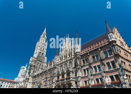 Monaco di Baviera, Germania - 7 Giugno 2016: Nuovo Municipio a piazza Marienplatz. Monaco di Baviera. Bavaria. Germania. Foto Stock