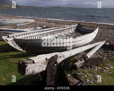 Legno rovinato la pesca in barca sulla costa scozzese Foto Stock