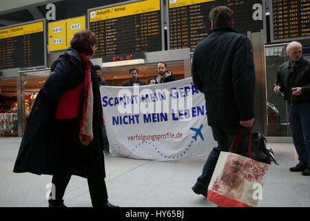 Berlinl, Germania, Marzo 28th, 2015: protesta contro il PNR ( passenger name record) sugli aeroporti. Foto Stock