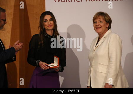 Berlino, Germania, Septmeber 17th, 2015: la Regina Rania di Giordania riceve il premio Walther-Rathenau. Foto Stock