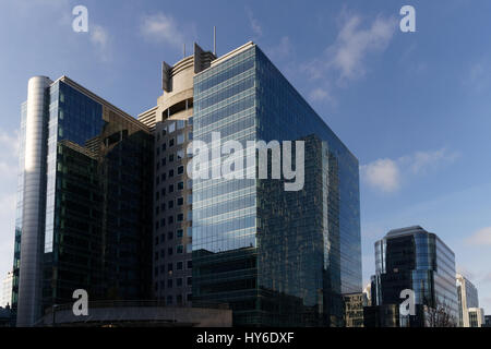 Moderni edifici industriali a Bruxelles, in Belgio Foto Stock