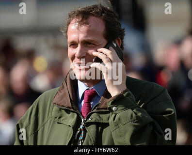 Trainer Richard Hannon durante il Betway Lincoln giorno a Doncaster Racecourse. Stampa foto di associazione. Picture Data: Sabato 1 Aprile 2017. Vedere la storia di PA RACING Doncaster. Foto di credito dovrebbe leggere: Anna Gowthorpe/PA FILO Foto Stock