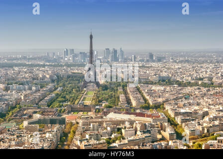 Vista panoramica sulla Tour Eiffel e La Defense, Parigi Foto Stock