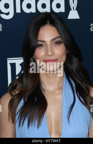 BEVELY Hills, CA - 01 Aprile: Floriana Lima, al ventottesimo annuale di GLAAD Media Awards di Los Angeles presso il Beverly Hilton Hotel In California il 01 aprile 2017. Credito: FS/MediaPunch Foto Stock