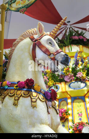 Macy's Carnevale Themed Flower Show di Herald Square, New York, Stati Uniti d'America Foto Stock