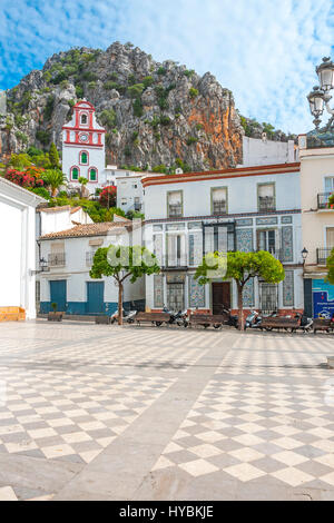 Plaza Generale Franco in Ubrique, provincia di Cádiz, il più grande della città bianca, Pueblos Blancos di Andalusia, Spagna Foto Stock