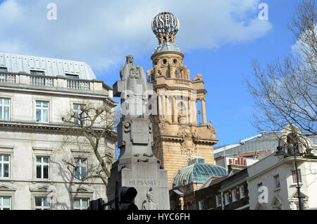 Londra, UK, 21/03/2017 London Coliseum, St Martin's Lane, London WC2N 4ES Foto Stock